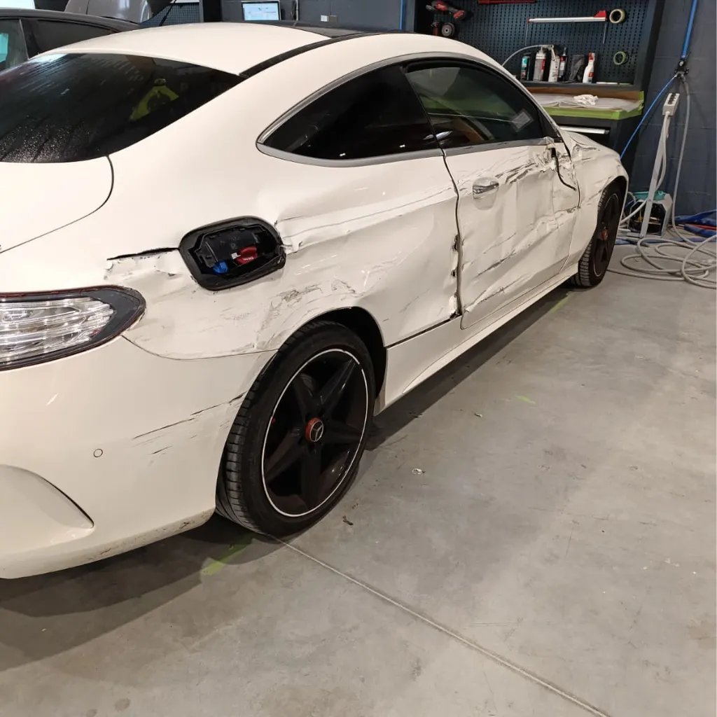 Mercedes 6